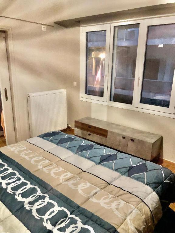 Economy Shared Apartment E In Central Atenas Exterior foto
